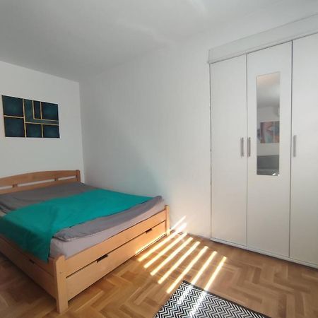 Apartman Buda Lukavica Exterior photo